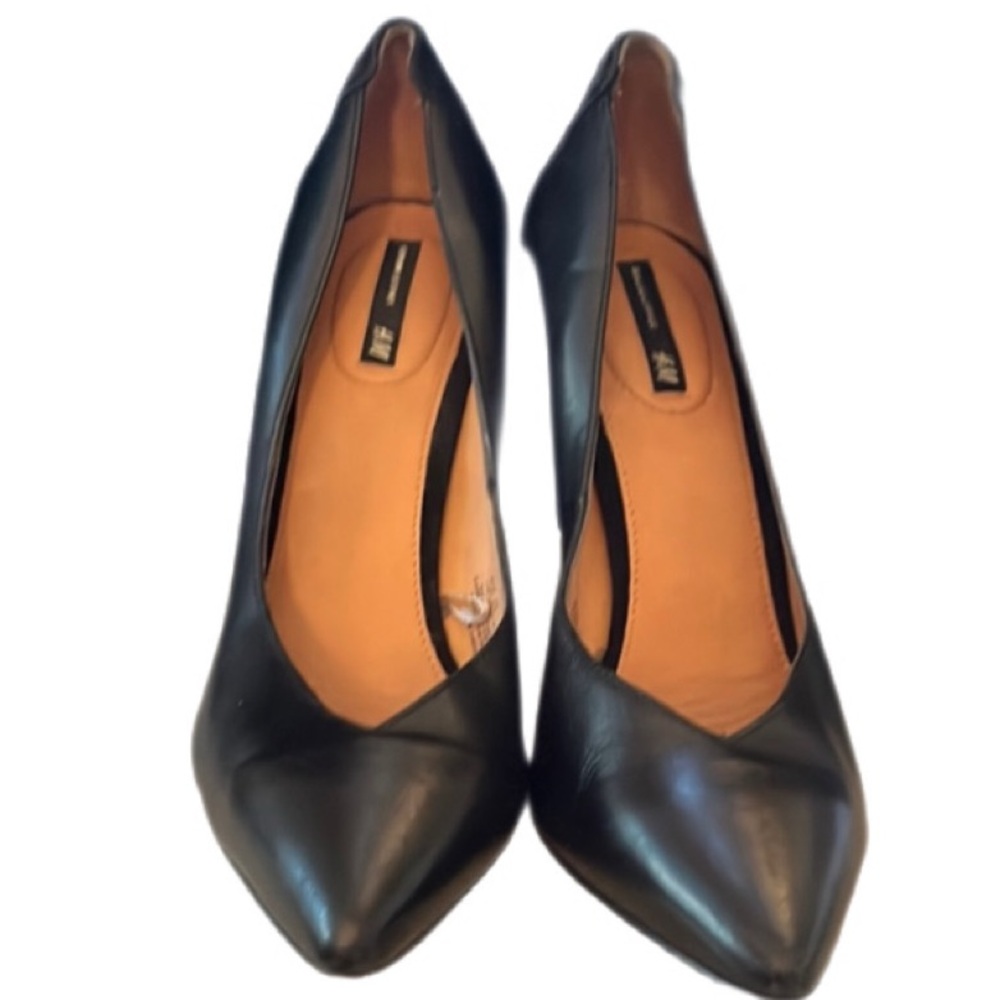 H&M Black Leather and Suede Heels with Pointed Toe